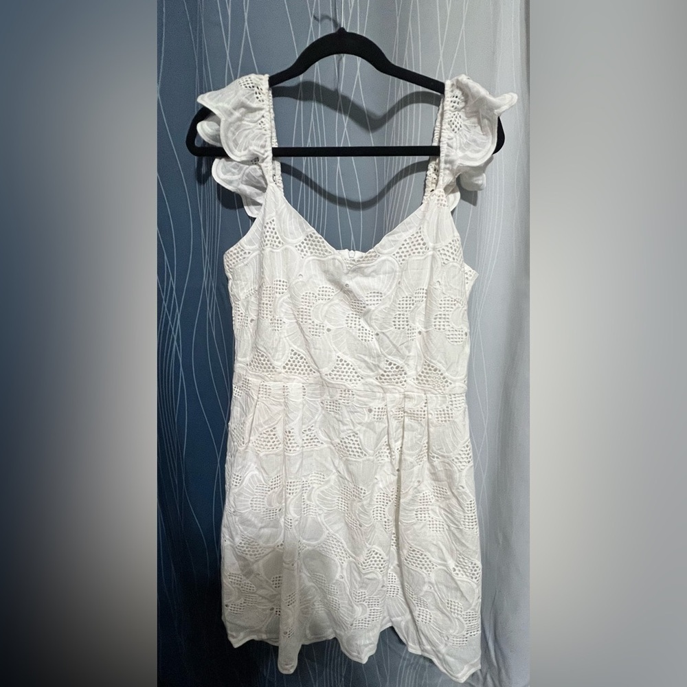 NWT Steve Madden White Sleeveless Top - Size 10 - Picture 1 of 7